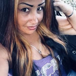 Meet your Posher, Nadine